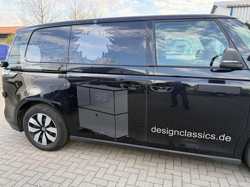 Second-hand VW ID. Buzz 150 kW (204 CP) 2024 Negru Monovolum