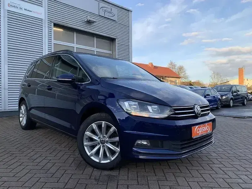 Gebraucht VW Touran 150 PS (110 kW) 2019 Blau Van / Kleinbus