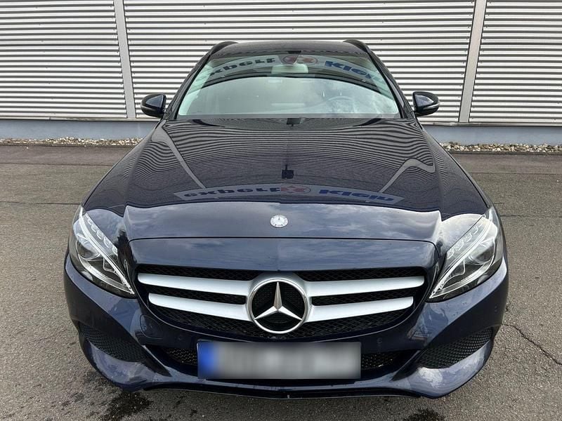 Gebraucht Mercedes C220 170 PS (125 kW) 2015 Blau Kombi