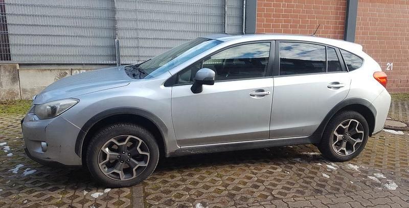 Gebraucht Subaru XV Active 147 PS (108 kW) 2013 Silber SUV
