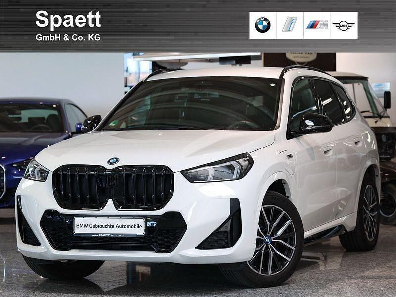 Alpinweiß uni Gebraucht 2023 BMW X1 M Sport SUV | 41.800 € (Fairer Preis) - Bild 1/4