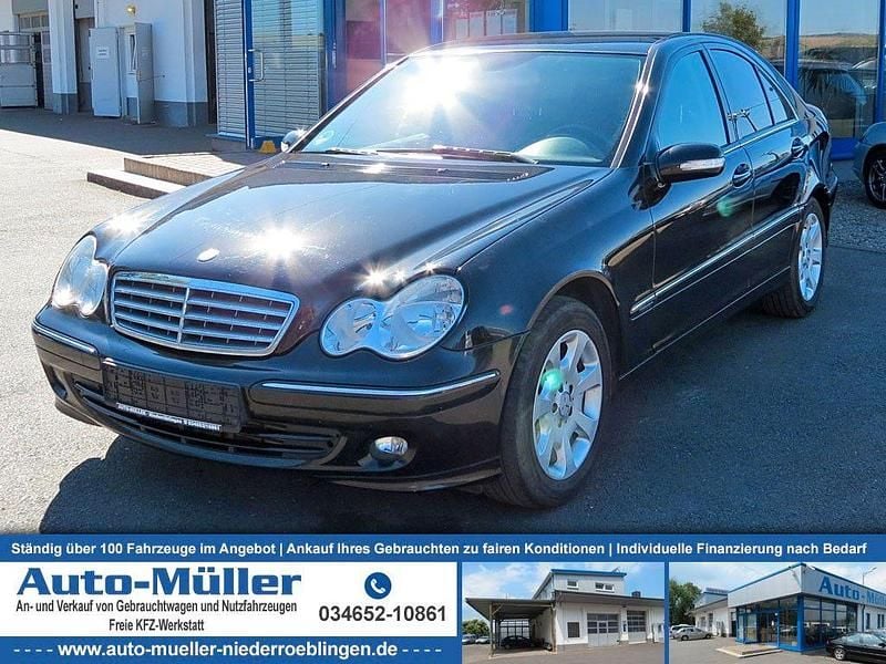 Schwarz Gebraucht 2006 Mercedes C220 Elegance Limousine | 2.990 € (Fairer Preis) - Bild 1/4