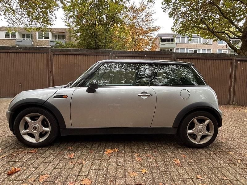 Grau Gebraucht 2003 Mini Cooper Kleinwagen | 3.000 € - Bild 1/4