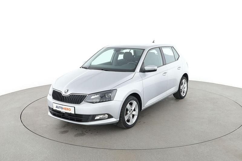 Grau Gebraucht 2018 Skoda Fabia Style Limousine | 11.200 € (Fairer Preis) - Bild 1/3
