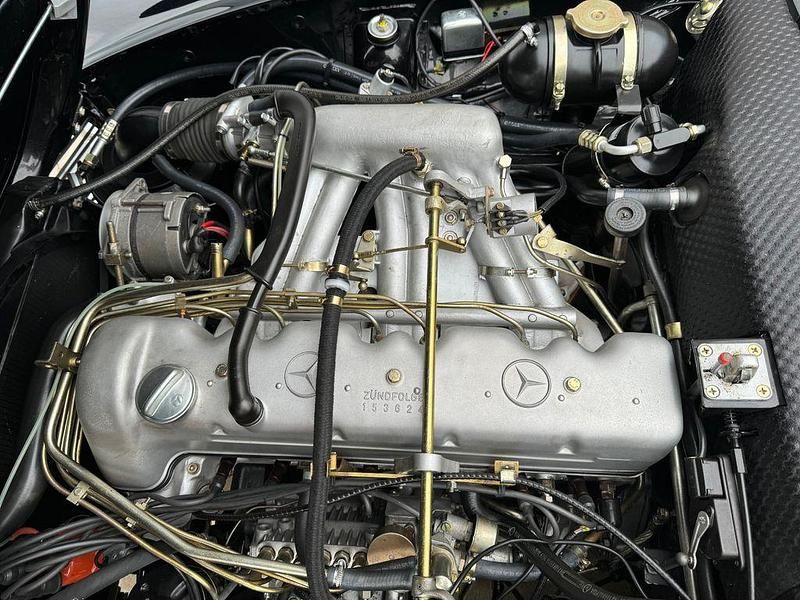 Gebraucht Mercedes SL280 170 PS (125 kW) 1970 Schwarz Cabrio