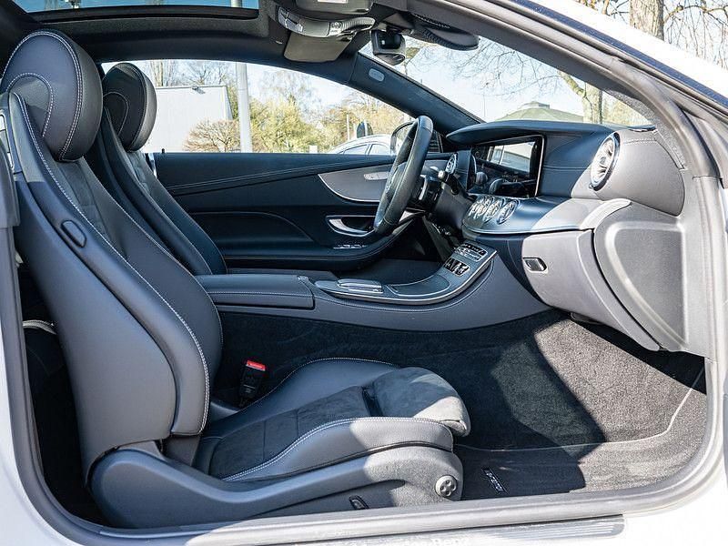Gebraucht Mercedes E450 AMG 367 PS (269 kW) 2023 Weiss unilack polarweiss Coupé