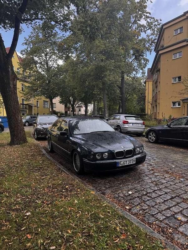 Grün Gebraucht 1997 BMW 520 Executive Limousine | 2.500 € (Guter Preis) - Bild 1/4