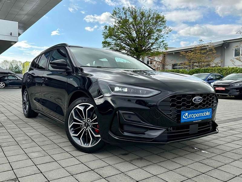 Agate black metallic/schwarz Gebraucht 2023 Ford Focus Style Kombi | 24.750 € (Etwas zu teuer) - Bild 1/4