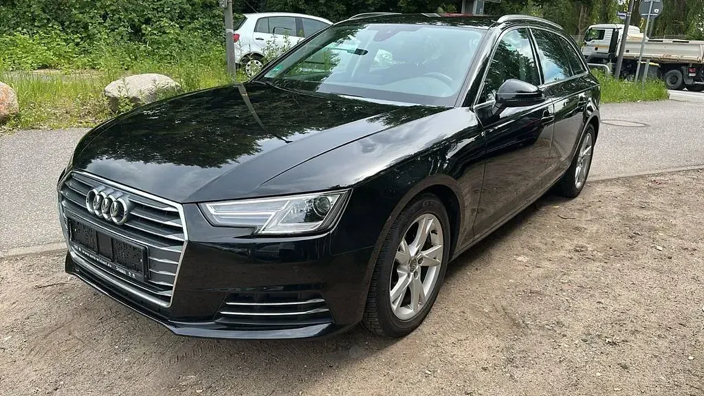 Gebraucht Audi A4 Sport 150 PS (110 kW) 2016 Schwarz Kombi