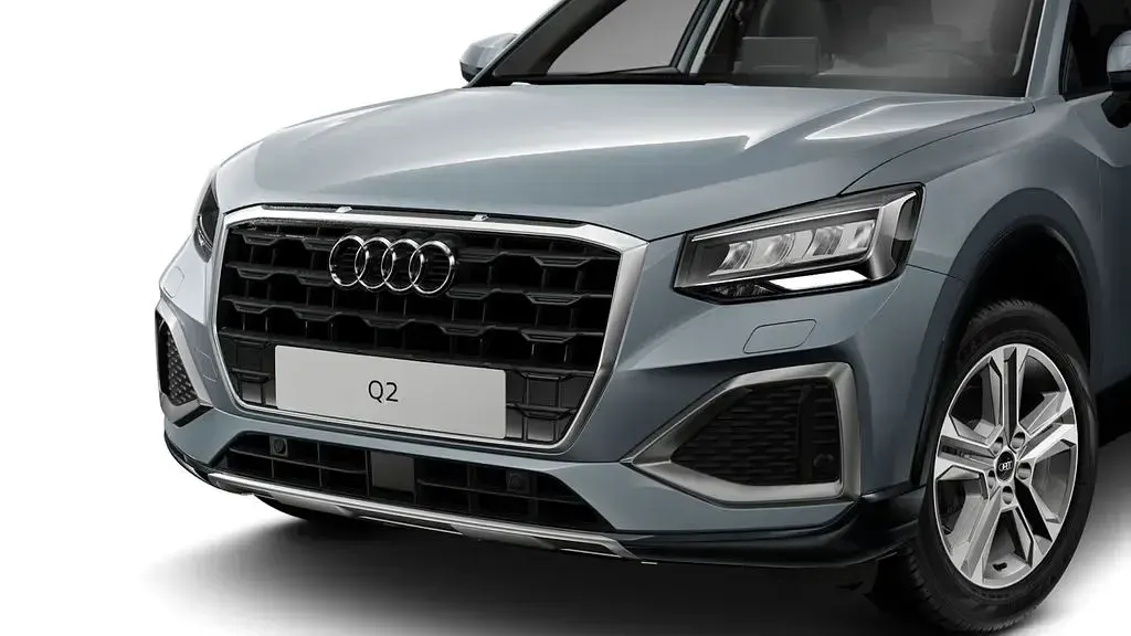 Gebraucht Audi Q2 Advanced Plus 116 PS (85 kW) 2025 Pfeilgrau perleffekt SUV