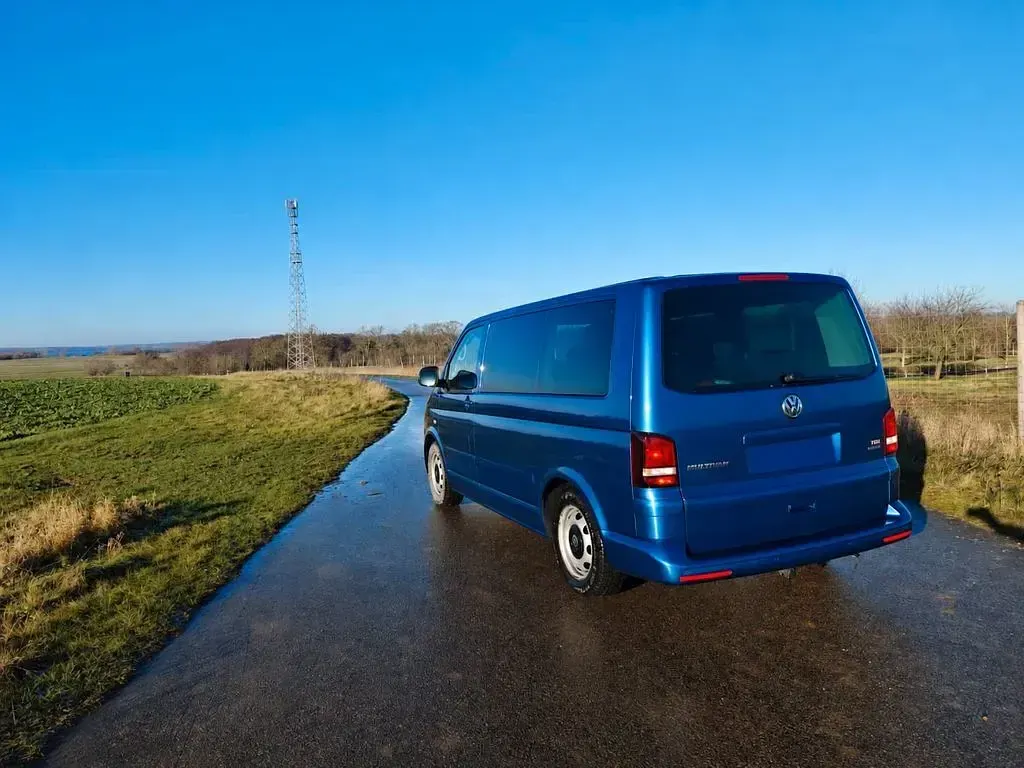 Gebraucht VW Multivan Cup 140 PS (102 kW) 2015 Blau Van / Kleinbus