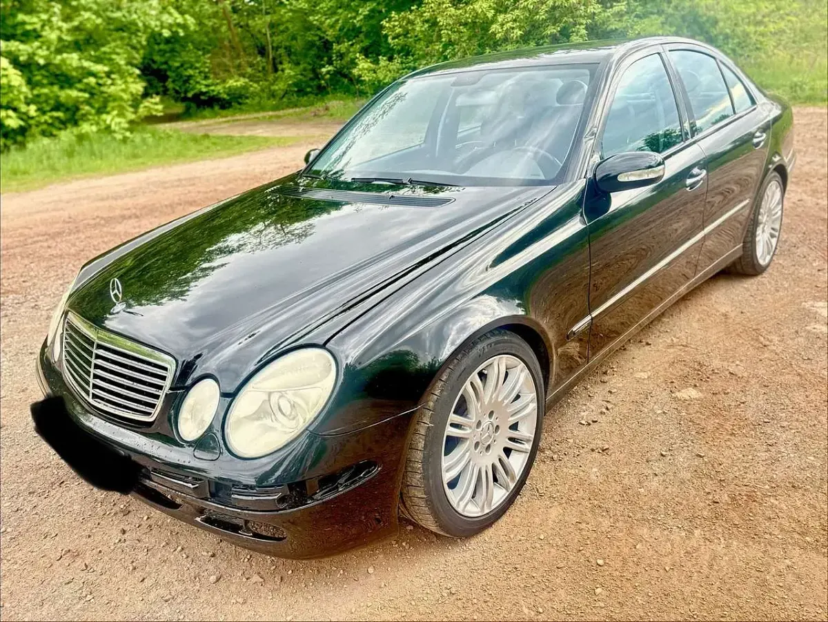 Gebraucht Mercedes E220 Avantgarde 150 PS (110 kW) 2005 Limousine