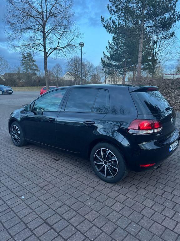 Gebraucht VW Golf VI Highline 122 PS (89 kW) 2010 Schwarz Kleinwagen