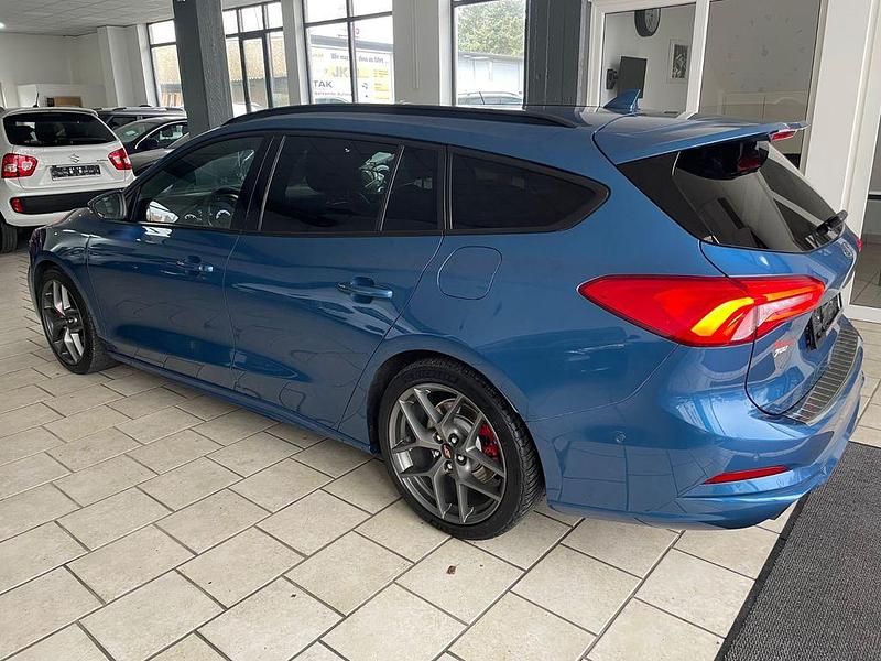 Używany Ford Focus ST 280 KM (205 kW) 2020 Niebieski Sedan/Limuzyna