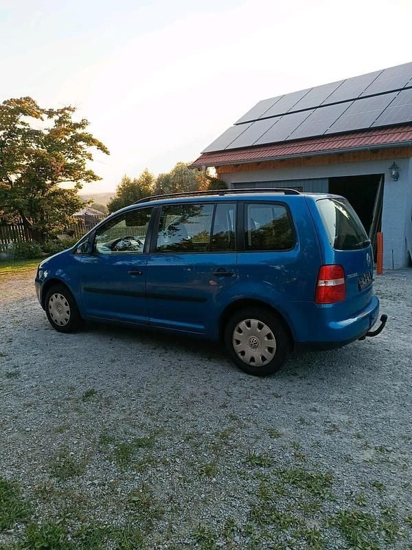 Blau Gebraucht 2003 VW Touran Van / Kleinbus | 600 € (Superpreis) - Bild 1/4