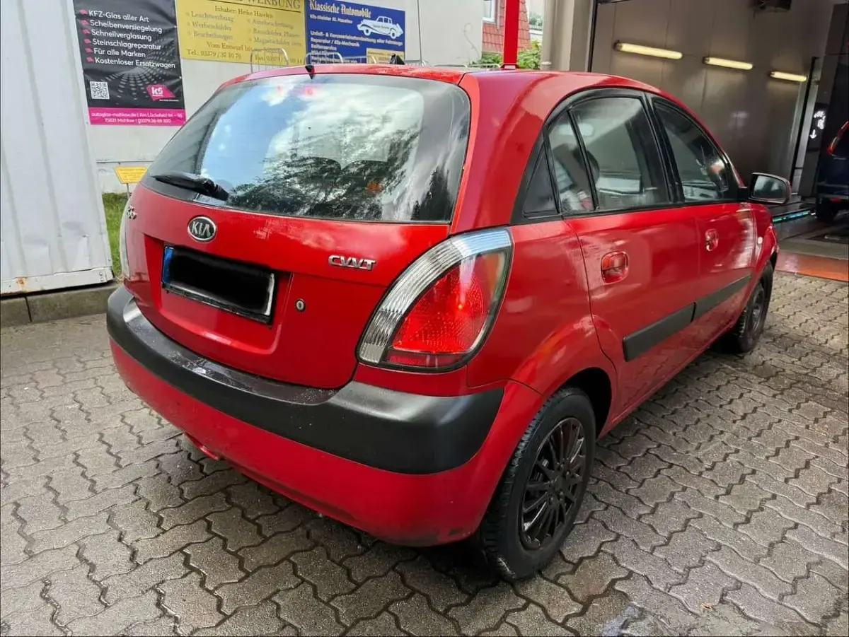 Gebraucht Kia Rio EX 111 PS (81 kW) 2005 Tropical red Kleinwagen