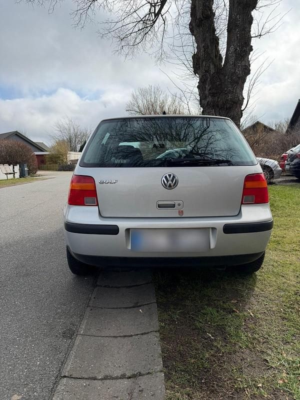 Gebraucht VW Golf IV 75 PS (55 kW) 1999 Silber Kleinwagen