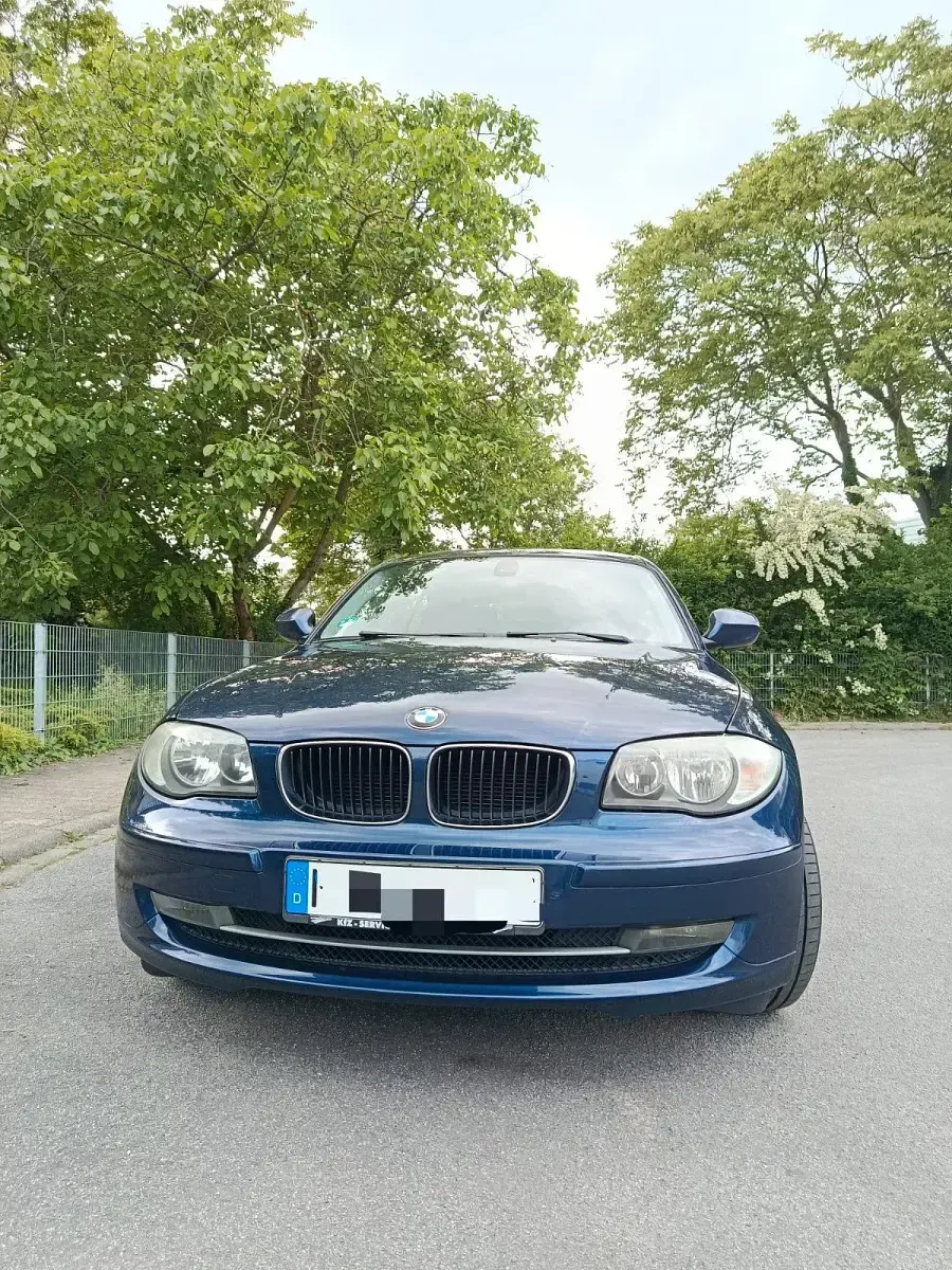 Second-hand BMW 116 122 CP (89 kW) 2011 Albastru Hatchback