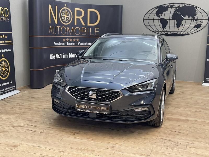 Grau Gebraucht 2022 Seat Leon XCELLENCE | 18.899 € (Guter Preis) - Bild 1/4