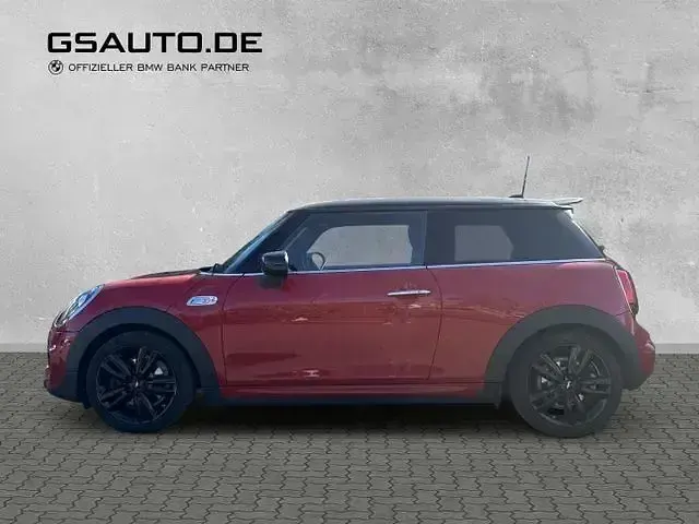 Gebraucht Mini Cooper S 192 PS (141 kW) 2020 Chili (solar) red (rot) Kleinwagen