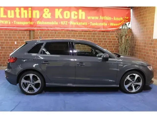 Gebraucht Audi A3 Ambiente 204 PS (150 kW) 2017 Grau Limousine