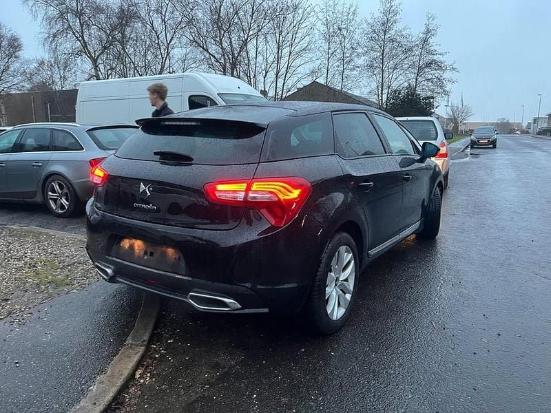 Gebraucht Citroën DS5 Sport Chic 181 PS (133 kW) 2014 Schwarz Kleinwagen