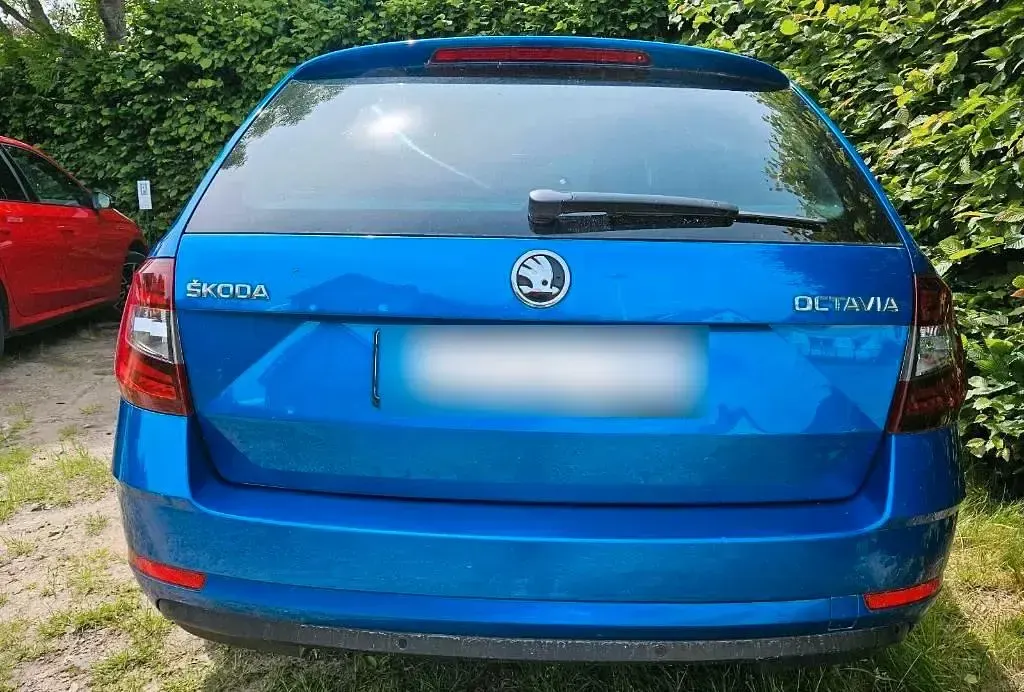 Gebraucht Skoda Octavia 180 PS (132 kW) 2018 Blau Kombi