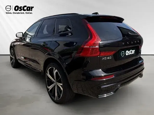 Gebraucht Volvo XC60 Plus 197 PS (144 kW) 2023 Schwarz SUV