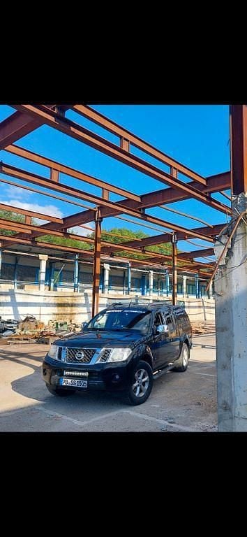 Schwarz Gebraucht 2011 Nissan Navara Abholung | 12.998 € (Fairer Preis) - Bild 1/4