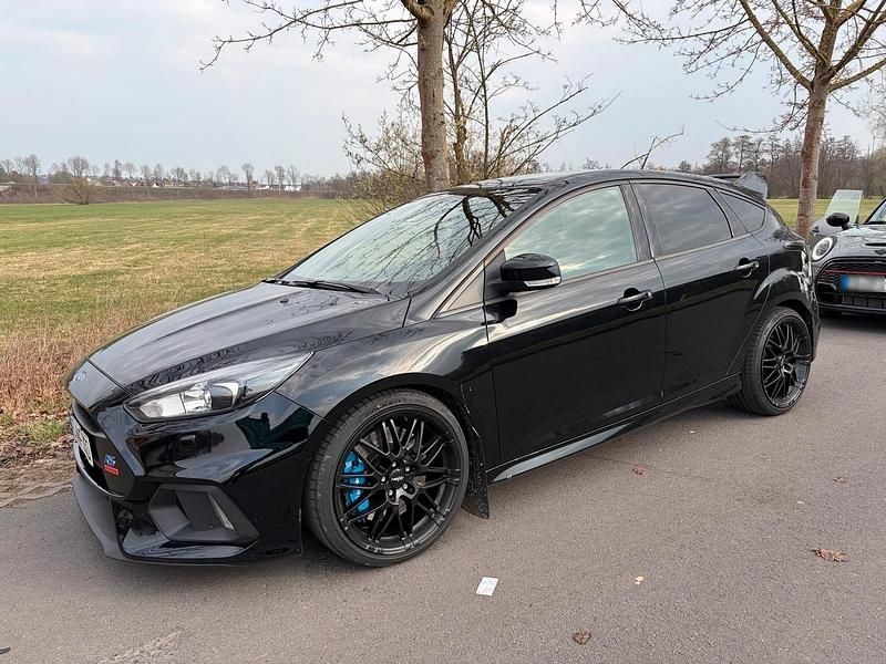 Gebraucht Ford Focus RS 350 PS (257 kW) 2017 Schwarz Limousine