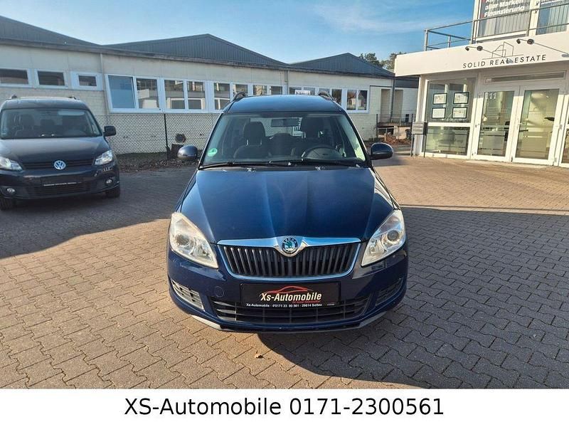 Gebraucht Skoda Roomster Plus Edition 105 PS (77 kW) 2011 Blau Van / Kleinbus
