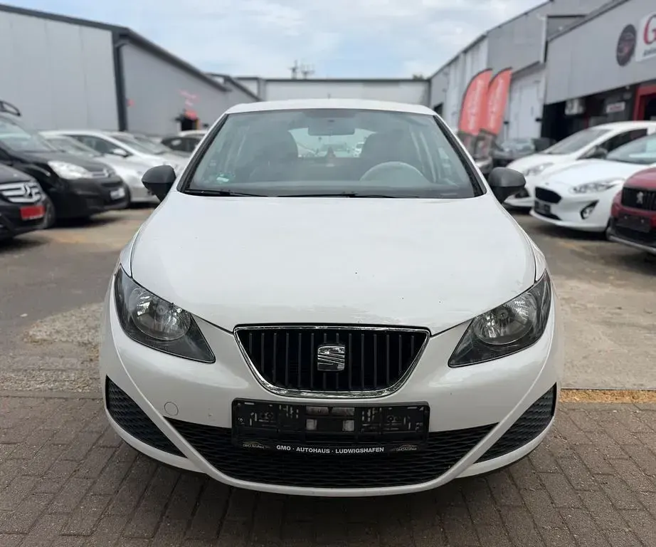 Gebraucht Seat Ibiza Reference 69 PS (50 kW) 2010 Weiß Limousine