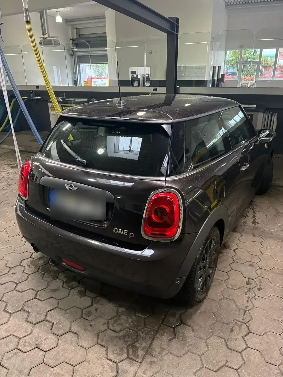 Gebraucht Mini One D 95 PS (69 kW) 2015 Schwarz Kleinwagen