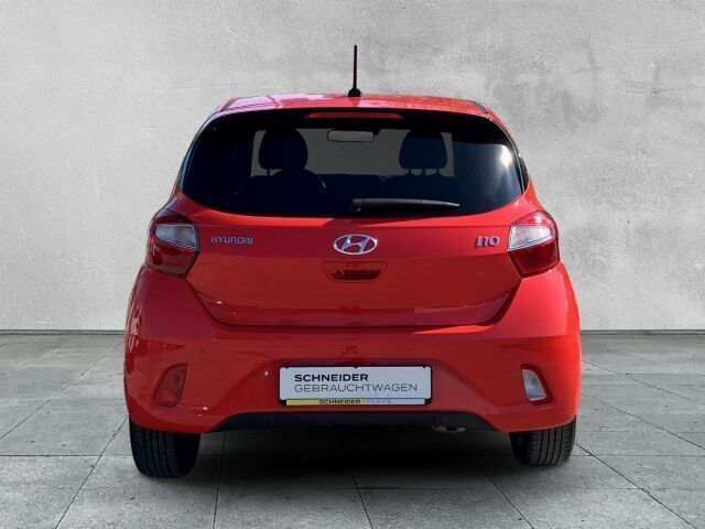 Gebraucht Hyundai i10 Trend 67 PS (49 kW) 2020 Rot Kleinwagen