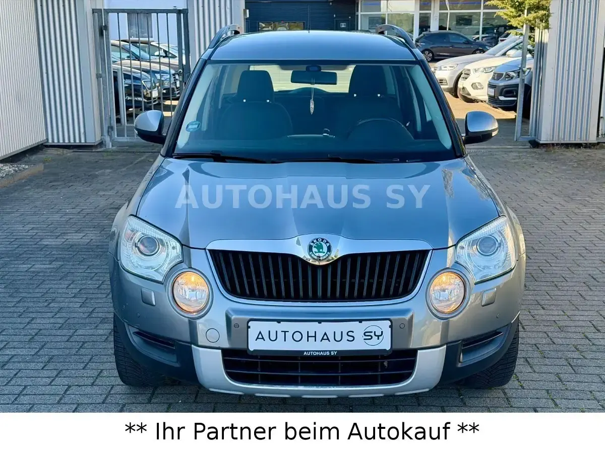 Gebraucht Skoda Yeti Ambition 140 PS (102 kW) 2011 Grau SUV