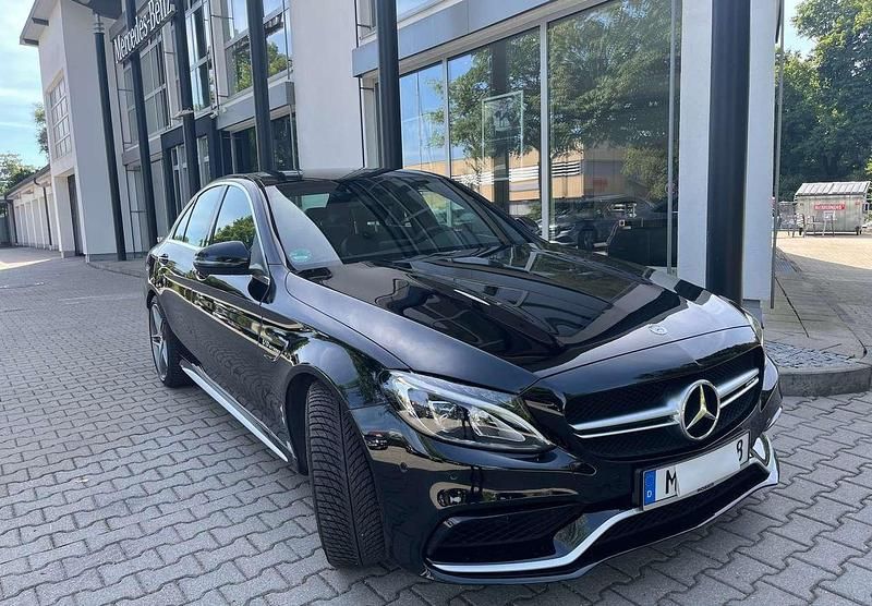 Schwarz Gebraucht 2017 Mercedes C63S AMG AMG Limousine | 48.888 € (Fairer Preis) - Bild 1/4