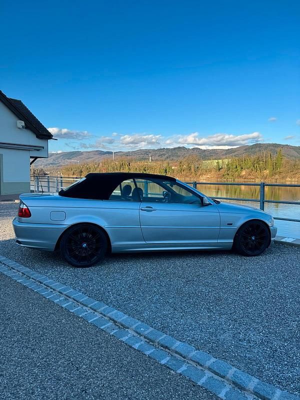 Second-hand BMW 330 231 CP (169 kW) 2000 Argintiu Cabrio