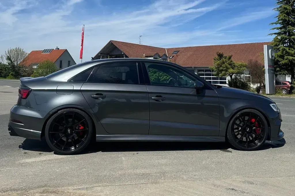 Gebraucht Audi RS3 Comfort 400 PS (294 kW) 2019 Grau Limousine