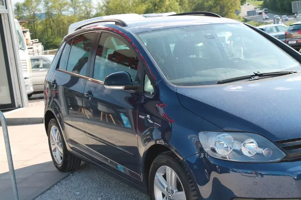Używany VW Golf Plus Cross Match 105 KM (77 kW) 2012 Niebieski Minivan