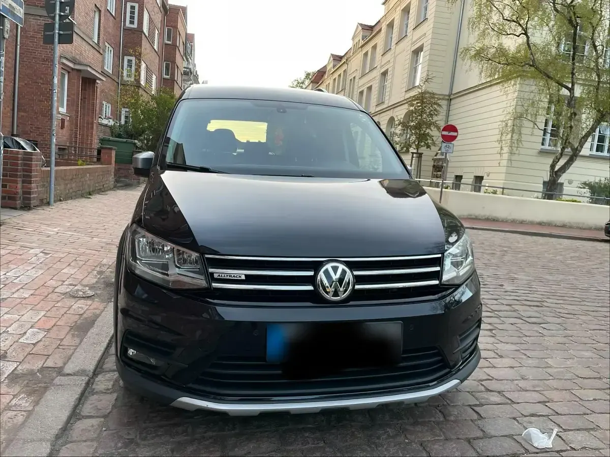 Gebraucht VW Caddy 150 PS (110 kW) 2018 Schwarz Van / Kleinbus