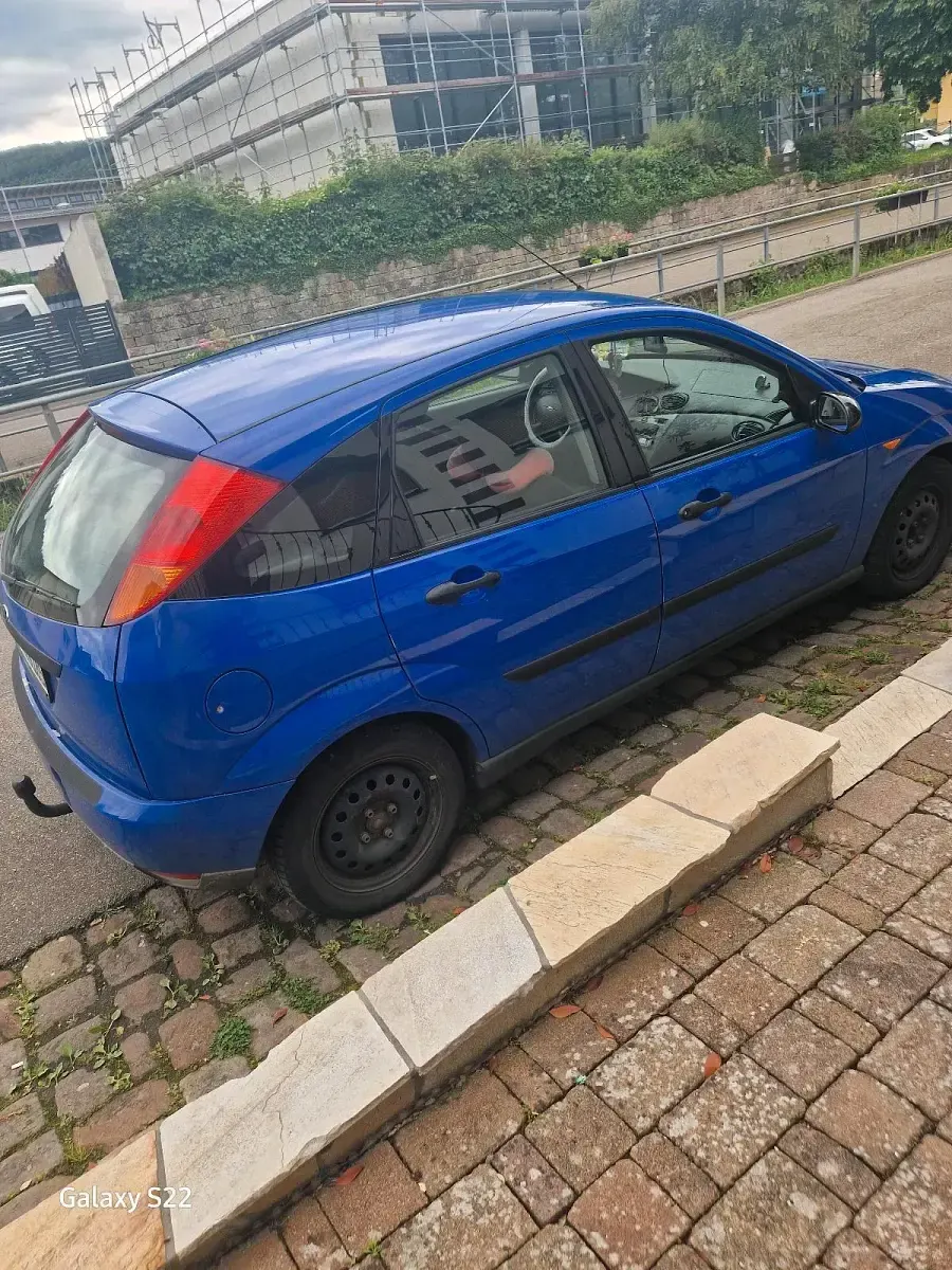 Brugt Ford Focus 100 HK (73 kW) 2003 Blå Sedan