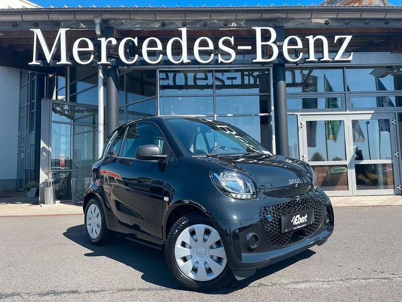 Schwarz Gebraucht 2022 Smart ForTwo Electric Drive Coupé | 10.190 € (Fairer Preis) - Bild 1/4