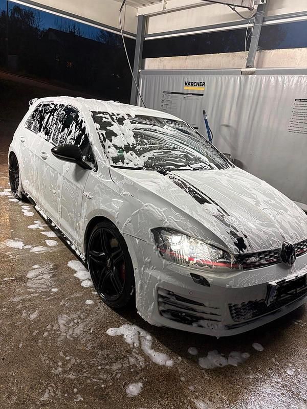 Gebraucht VW Golf VII GTI 300 PS (220 kW) 2015 Weiß Kleinwagen