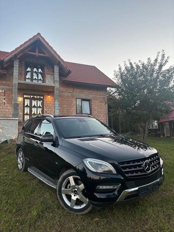 Gebraucht Mercedes ML350 258 PS (189 kW) 2013 SUV