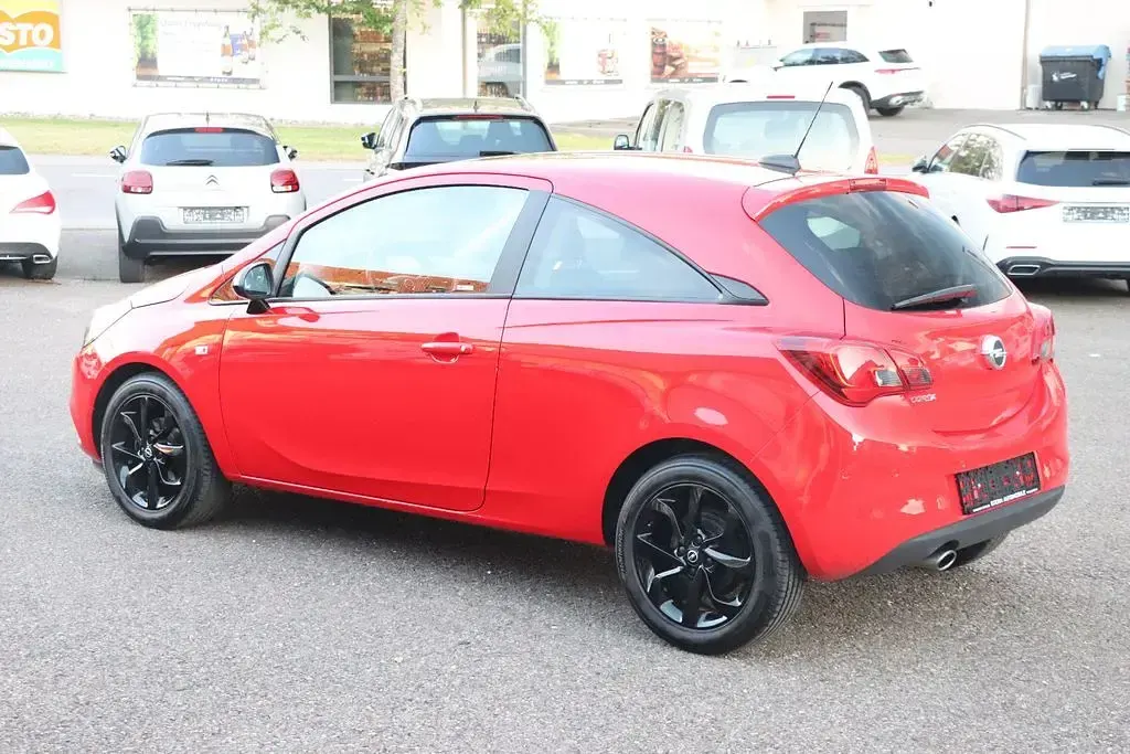 Gebraucht Opel Corsa Color Edition 90 PS (66 kW) 2017 Lava rot Kleinwagen