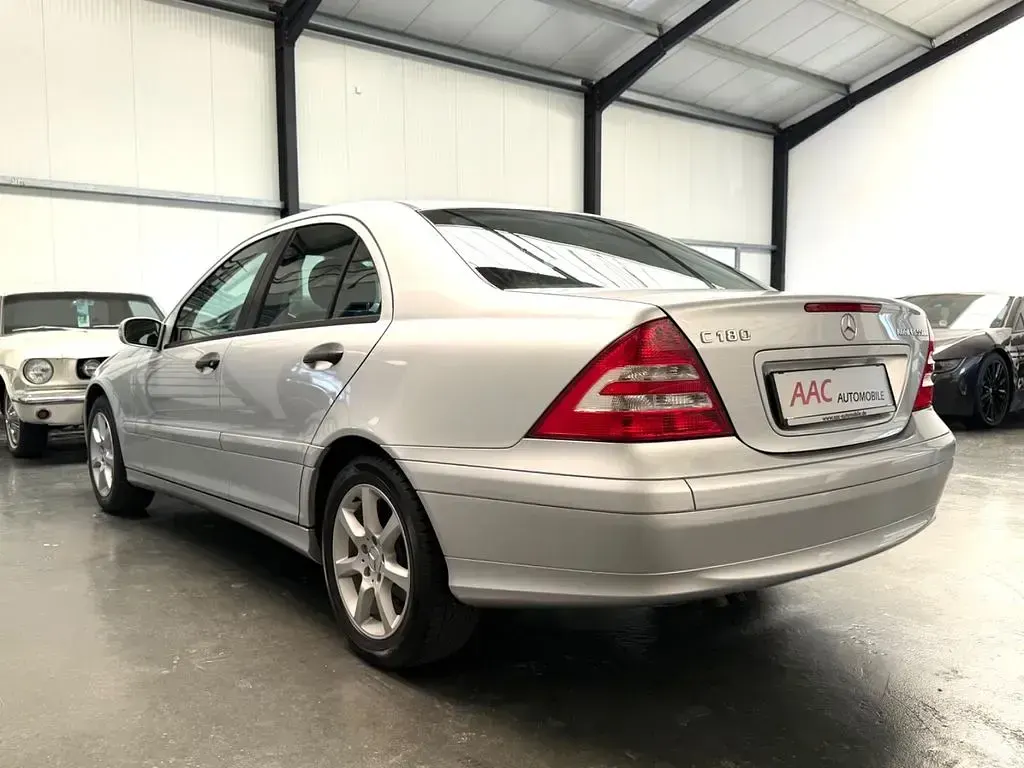 Gebraucht Mercedes C180 143 PS (105 kW) 2006 Iridiumsilber  metalliclack Limousine