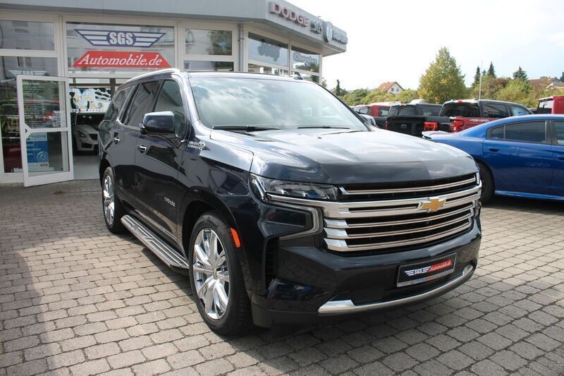 Blau Gebraucht 2023 Chevrolet Tahoe SUV | 74.900 € - Bild 1/4