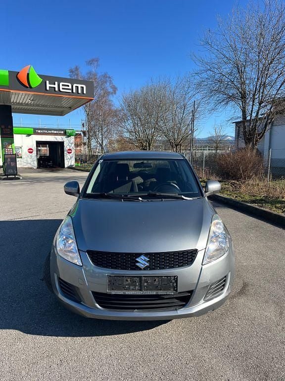 Gebraucht Suzuki Swift Club 75 PS (55 kW) 2013 Grau Kleinwagen
