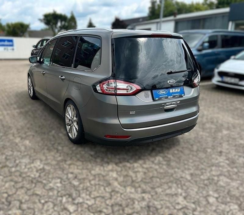 Gebraucht Ford Galaxy Vignale 241 PS (177 kW) 2019 Blau Van / Kleinbus