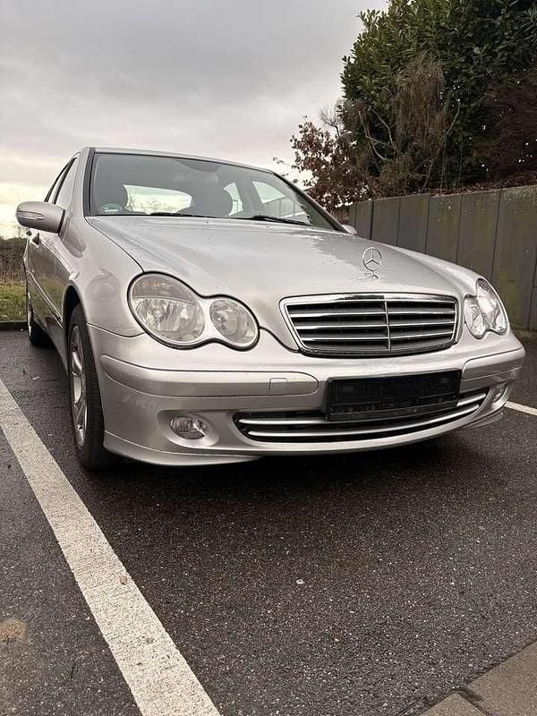 Gebraucht Mercedes C180 Classic 143 PS (105 kW) 2004 Limousine